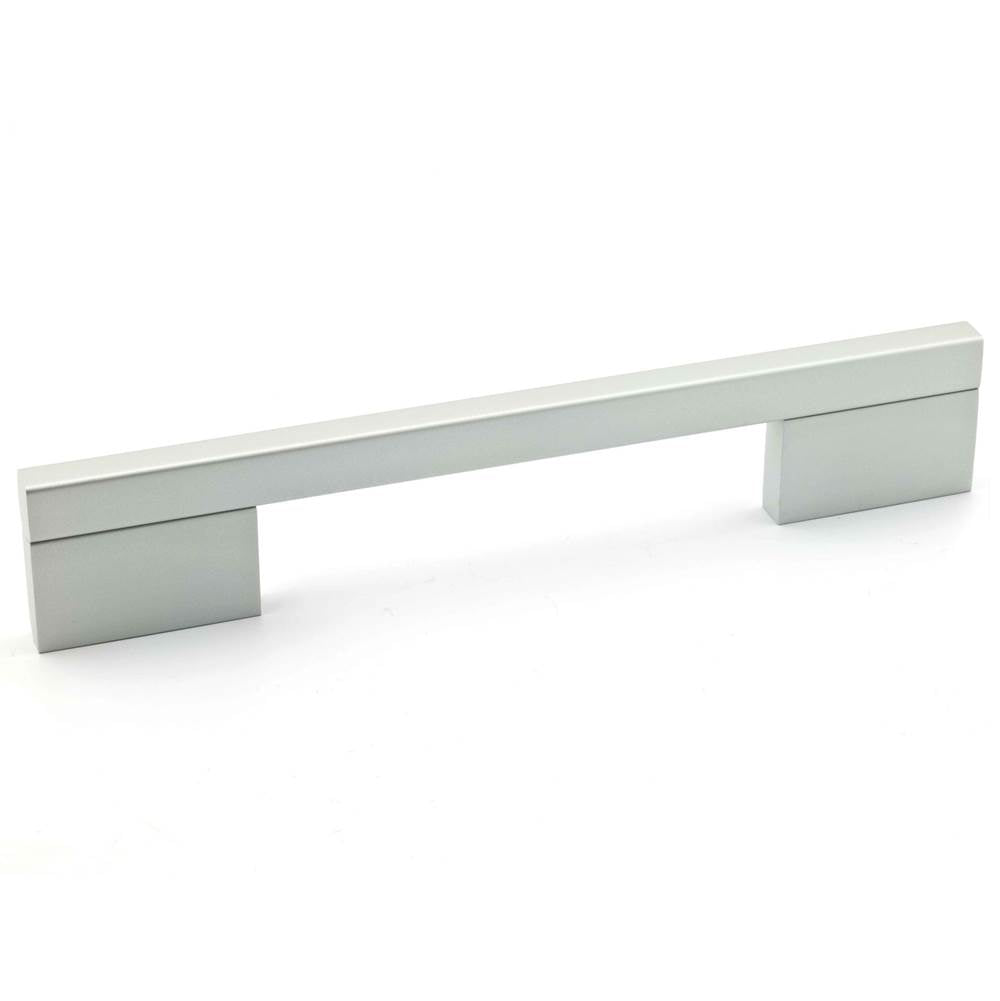 Richelieu America - Contemporary Aluminum Pull - 5481 - Aluminum