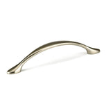 Richelieu America - Traditional Metal Pull - 7815 - Brushed Nickel