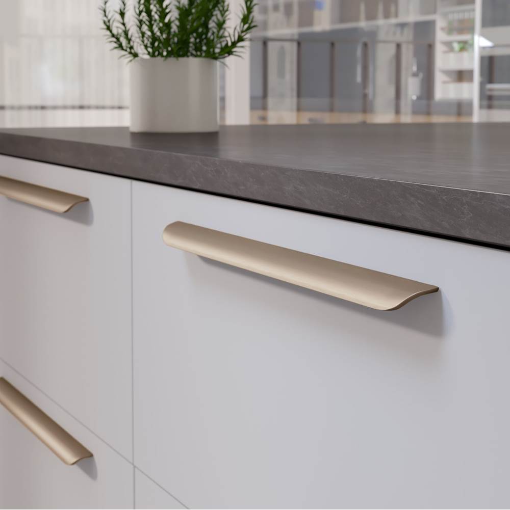 Contemporary Metal Pull - 7975