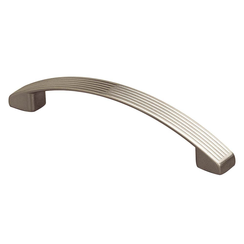Richelieu America - Contemporary Metal Pull - 621 - Brushed Nickel