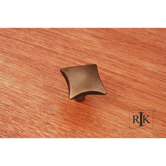 RK International - Plain Knob with Four Curves - Antique English