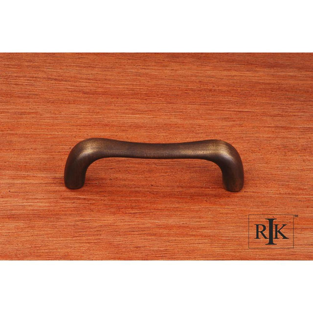 RK International - Contemporary Bent Middle Pull - Antique English