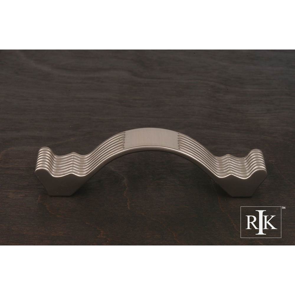 RK International - 3 1/2'' c/c Wavy Contoured Pull with Lines - Satin Nickel