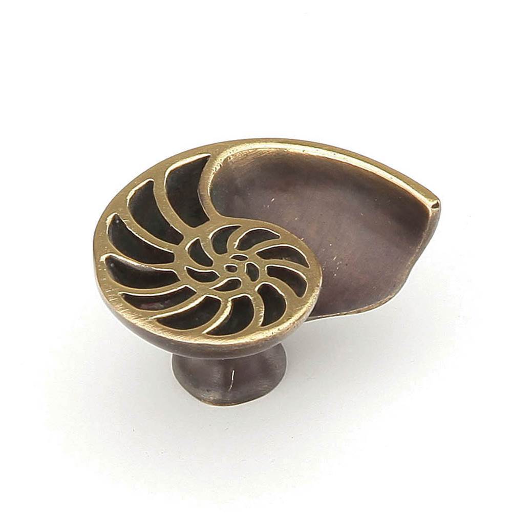 Schaub And Company - Nature,Sea Shell Knob,Left Hand,Dark Bronze,1-1/2'' Dia - Polished Brass