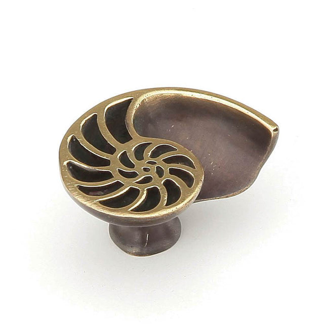 Schaub And Company - Nature,Sea Shell Knob,Left Hand,Dark Bronze,1-1/2'' Dia - Polished Brass