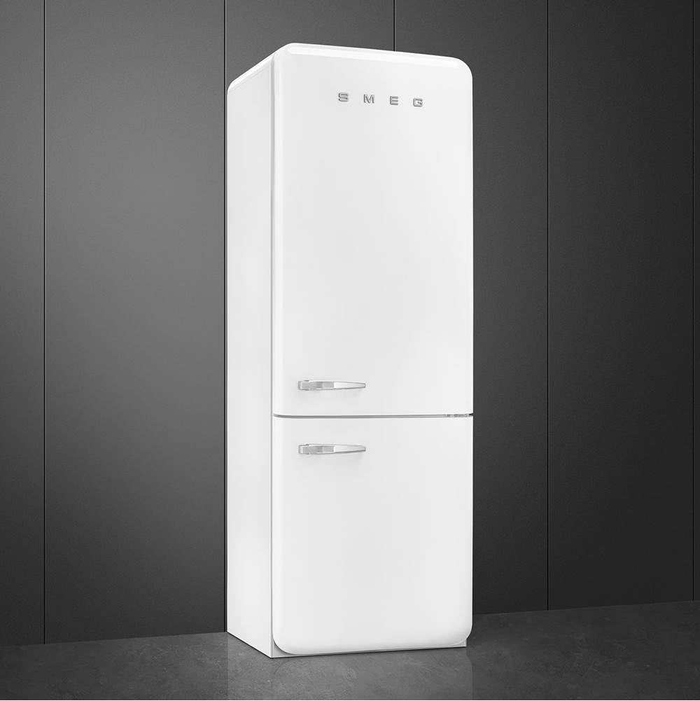 FAB38 Retro 70cm Refrig w/ Bottom Freezer. 18 cu ft. Black. Right Hinge