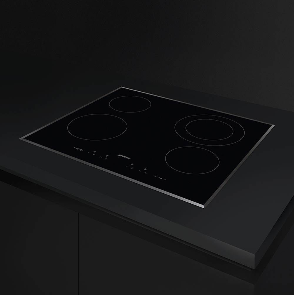60 cm (24'') Ceramic Electric Cooktop. 4 Zones. Beveled Edges. Black