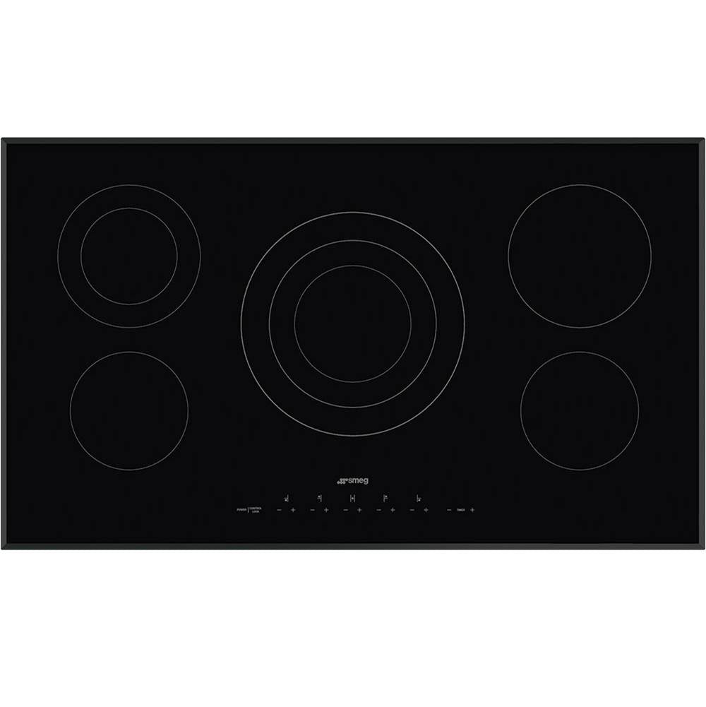 Smeg USA - 90 cm (35.5'') Ceramic Electric Cooktop. 5 Zones. Beveled Edges. Black - Glass Black