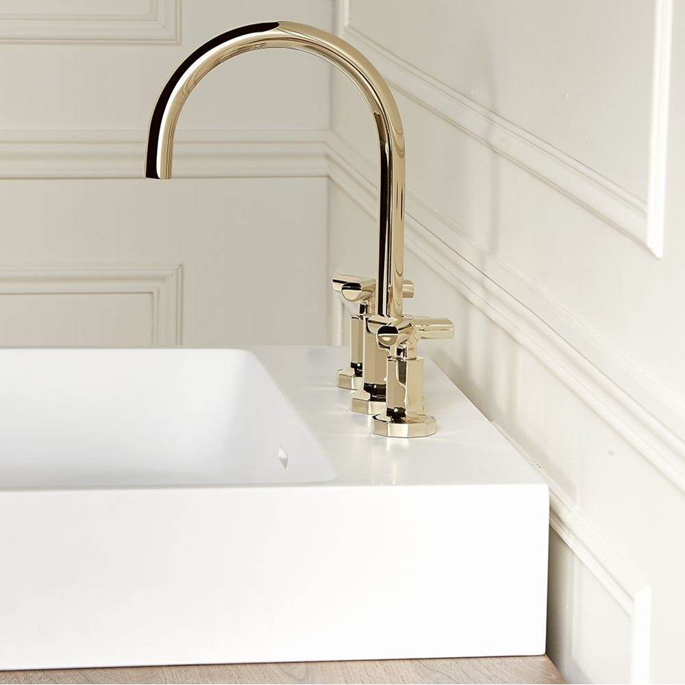 Widespread lavatory set with drain