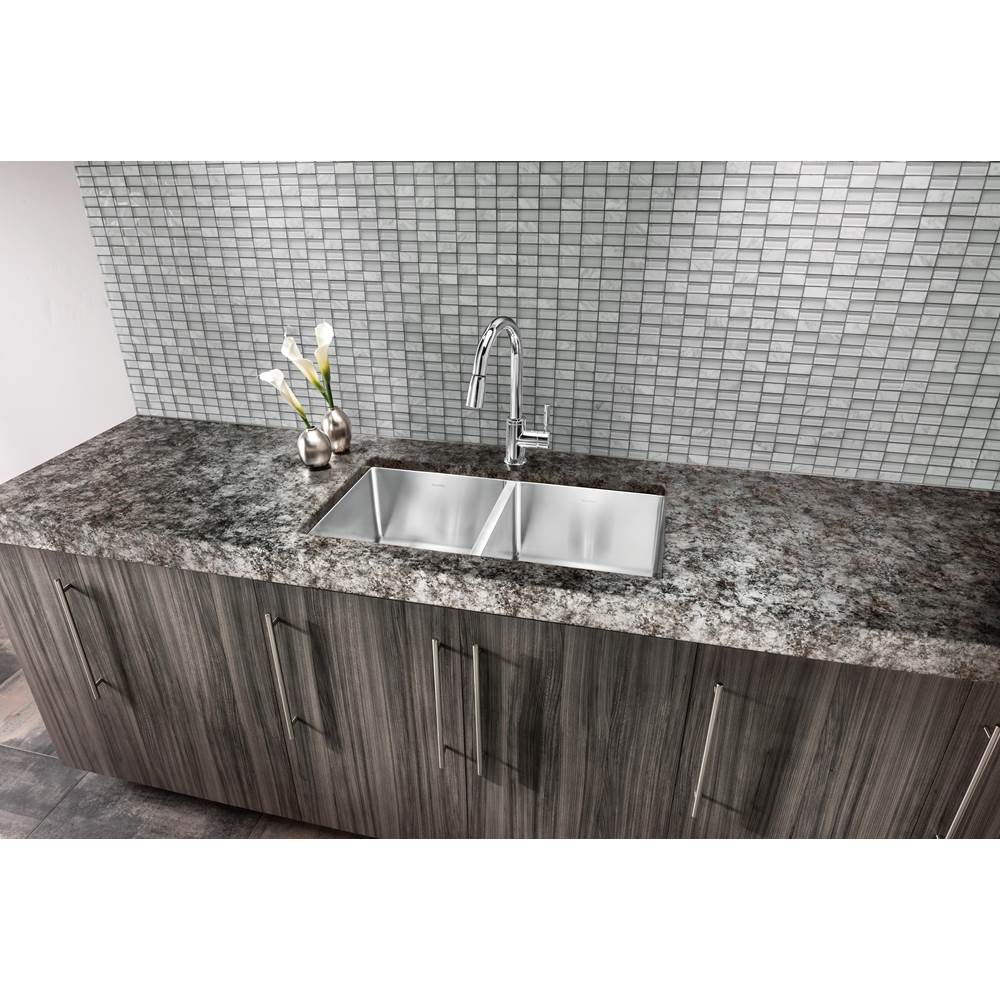 Hopewell Bar Pull 8 13/16 Inch (c-c) Polished Nickel