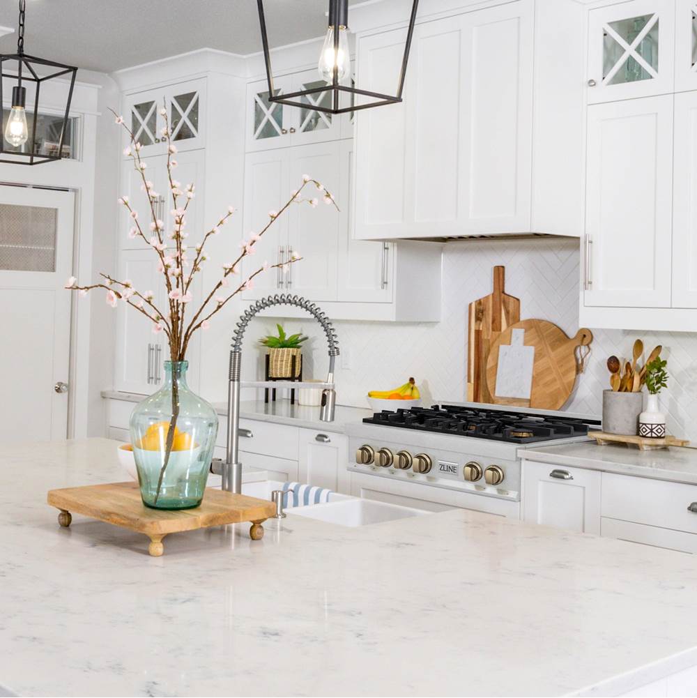 Autograph Edition 36'' Porcelain Rangetop with 6 Gas Burners in DuraSnow Stainless Steel and Champagne Bronze Accents