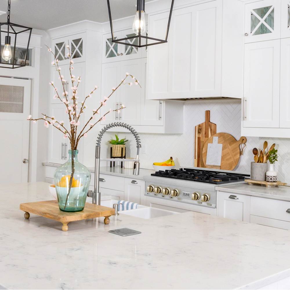 Autograph Edition 36'' Porcelain Rangetop with 6 Gas Burners in DuraSnow Stainless Steel and Champagne Bronze Accents