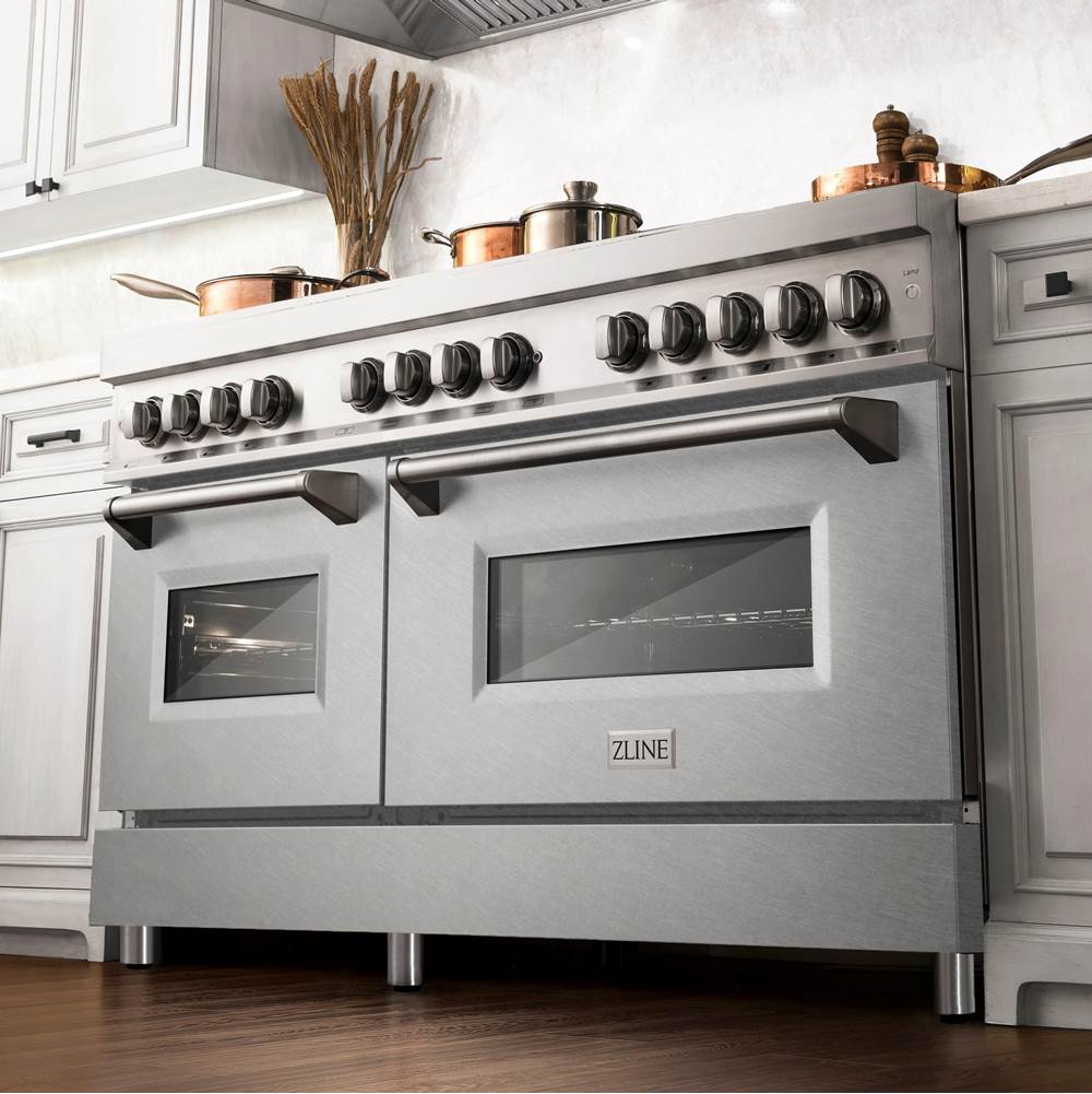60'' 7.4 cu.' Dual Fuel Range with Gas Stove and Electric Oven in Stainless Steel and Black Matte Door