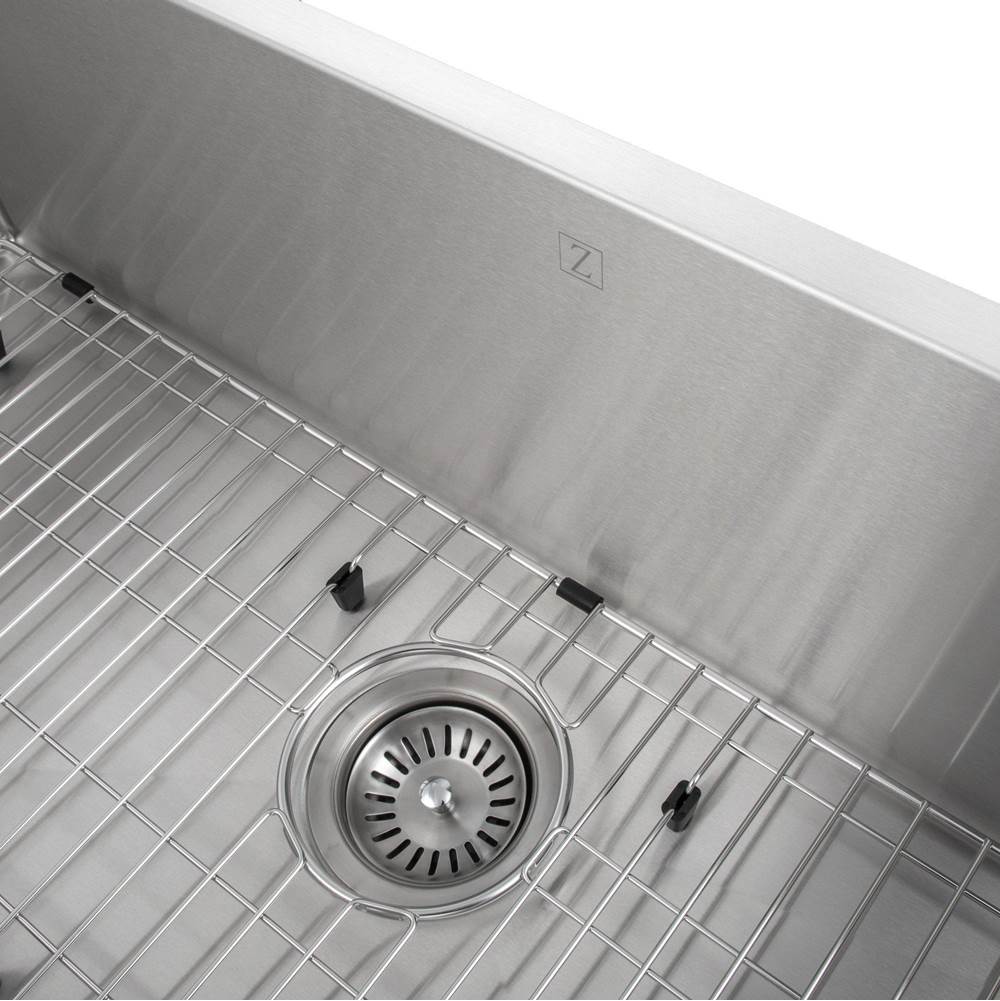 Meribel 33'' Undermount Single Bowl Sink in Stainless Steel