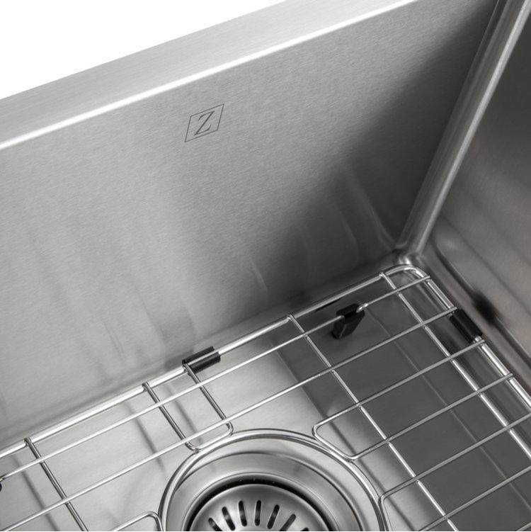 Anton 33'' Undermount Double Bowl Sink in Stainless Steel