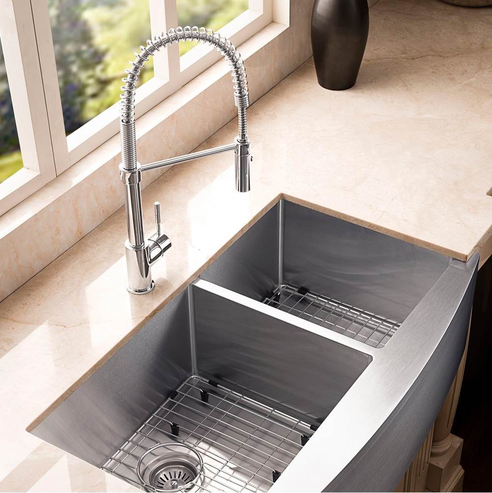 Courchevel Farmhouse 36'' Undermount Double Bowl Sink in Stainless Steel